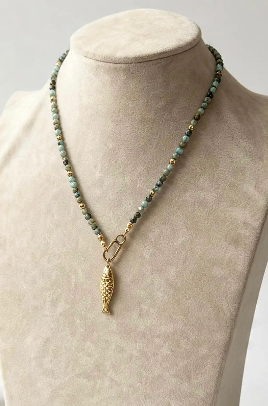 Collier Marina pendentif poisson acier inoxydable par Atelier Aixois 
