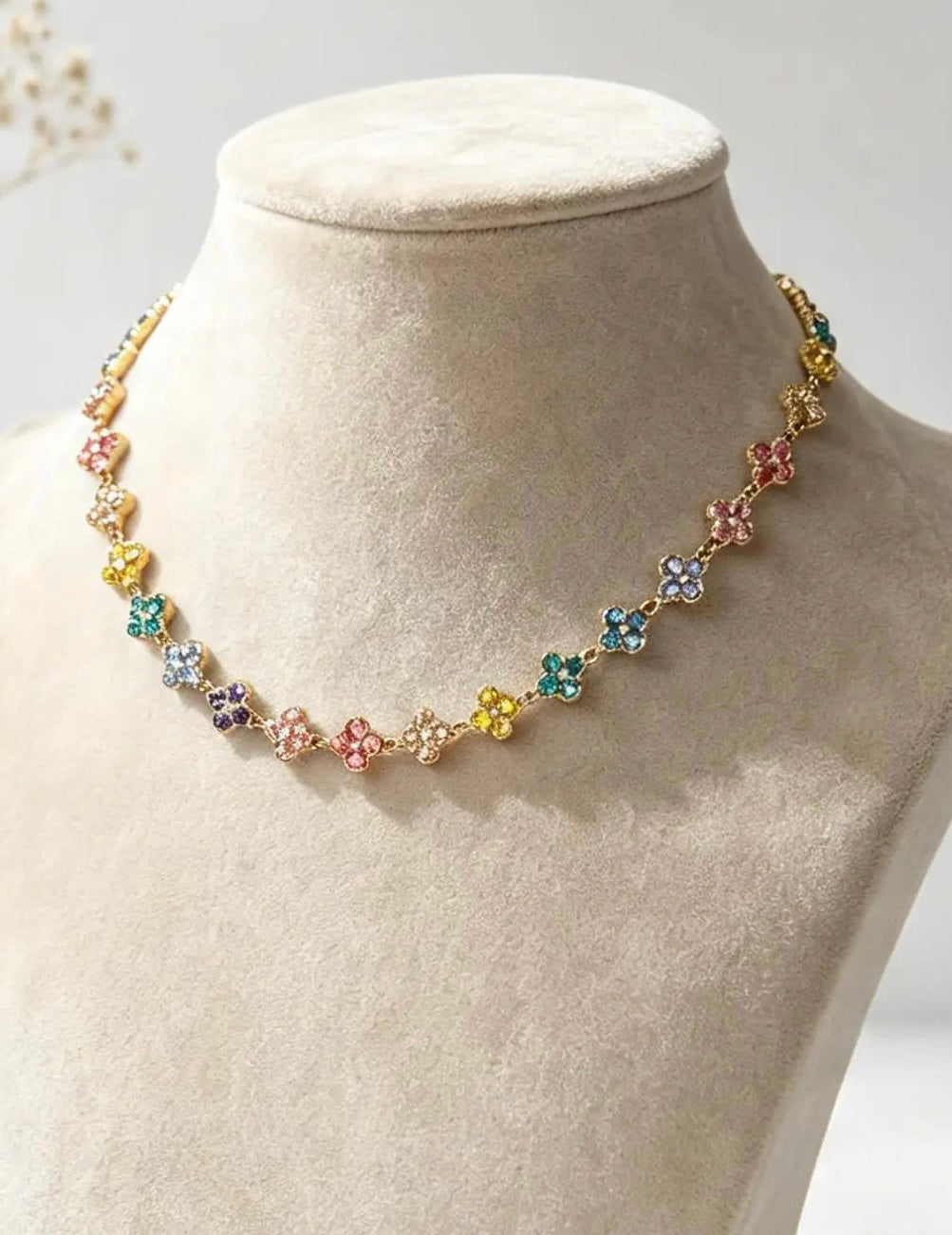 Collier trèfle en acier inoxydable de couleur multicolore par Atelier Aixois